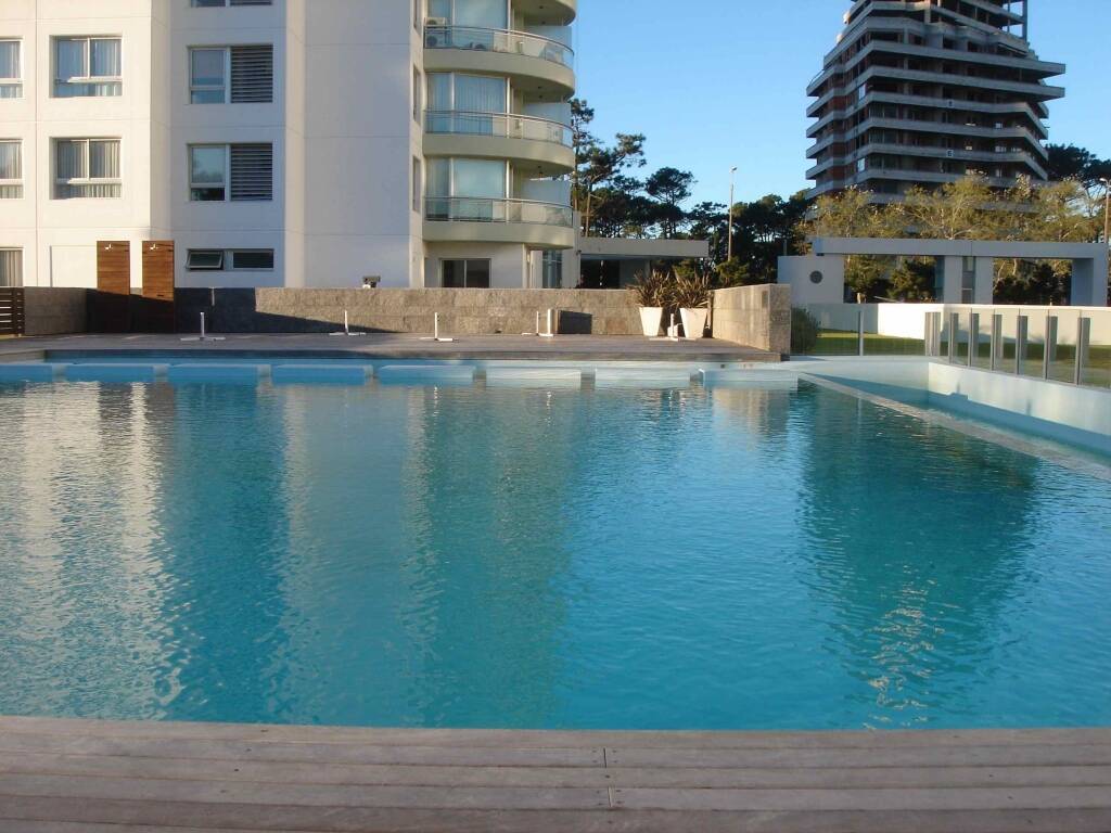 Temporadas  Punta del Este Playa Brava